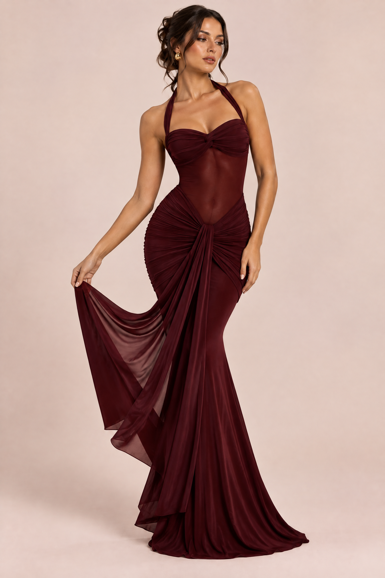 Robe longue froncée tour de cou bordeaux | Vue en mouvement | Lounelle Paris