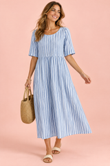 Robe midi trapèze à motif floral bleu clair