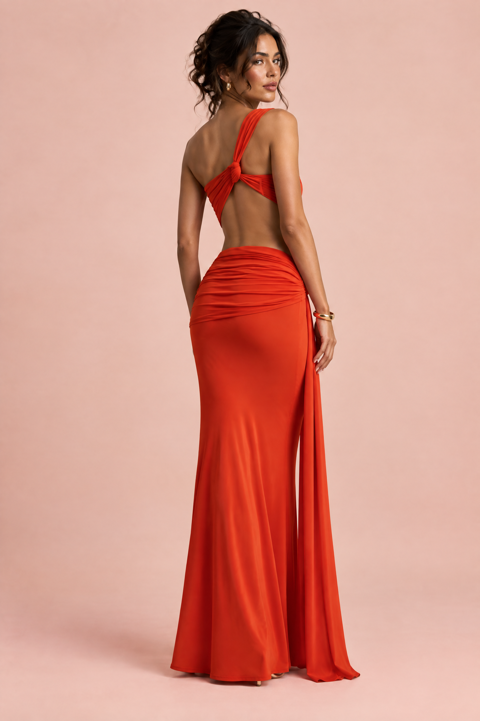 Robe asymétrique orange rouge à découpe | Vue de dos | Lounelle Paris