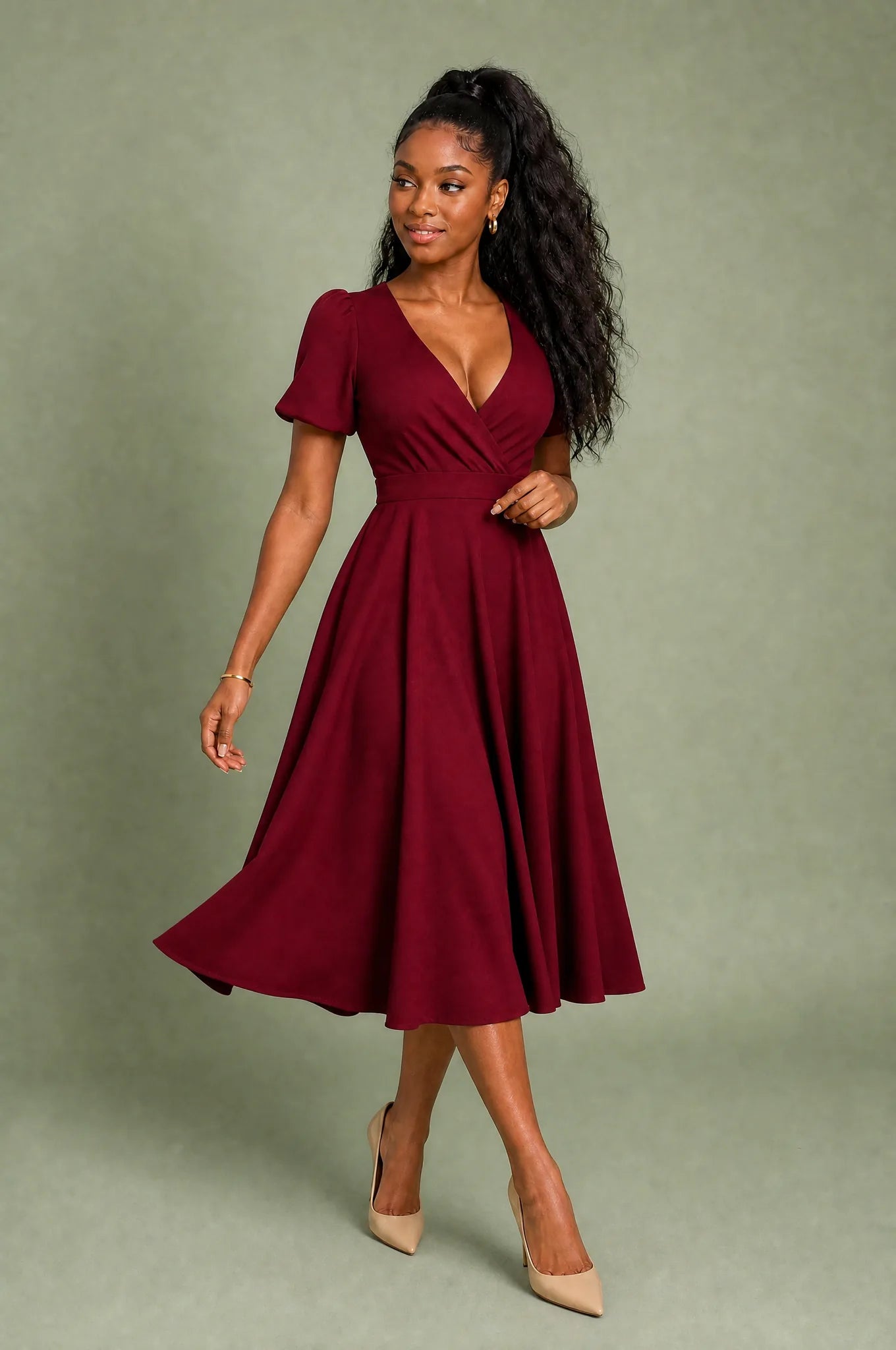 Robe col V croisé manches bouffantes | Vue en mouvement | Lounelle Paris