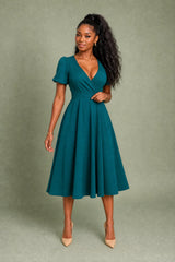 Robe col V croisé manches bouffantes