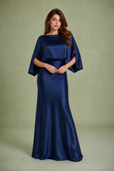 Robe longue satinée encolure bateau