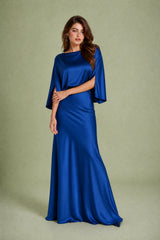 Robe longue satinée encolure bateau