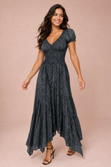 Robe longue smockée à imprimé floral