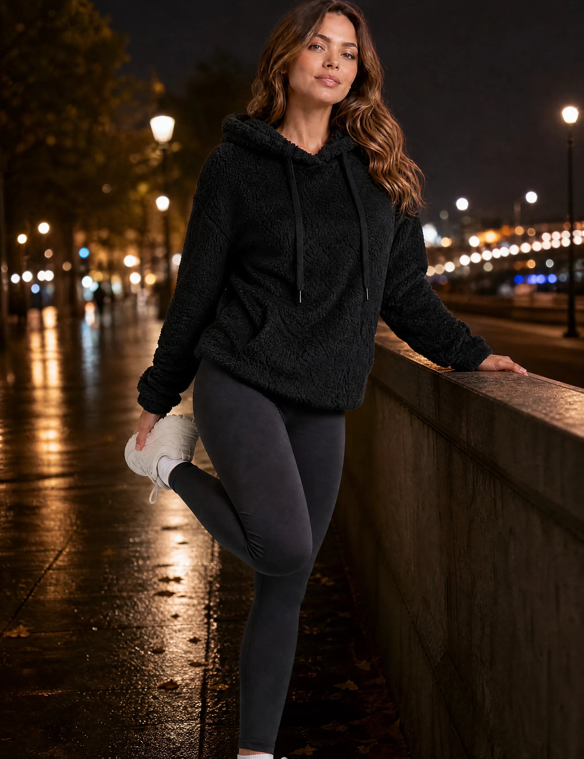 Sweat à capuche ample pelucheux | Variante Noir - Lifestyle | Lounelle Paris